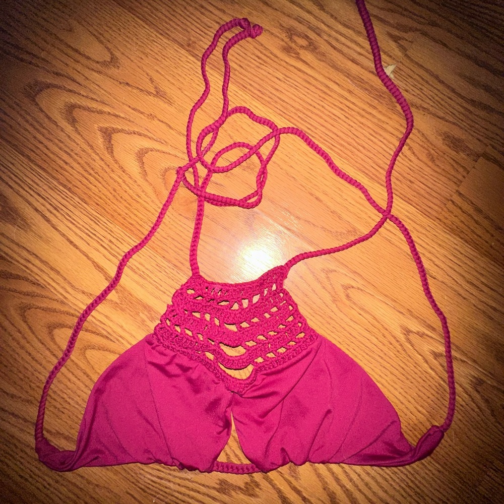 Frankie’s bikinis top